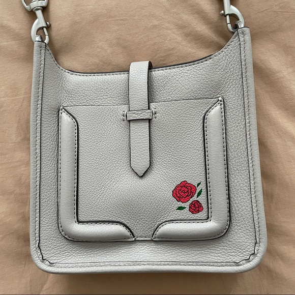 HOST PICK 💥 1 of a Kind Rebecca Minkoff Bag - Picture 4 of 9